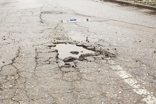 Watch Out for That Pothole! | Maple Street Auto Repair